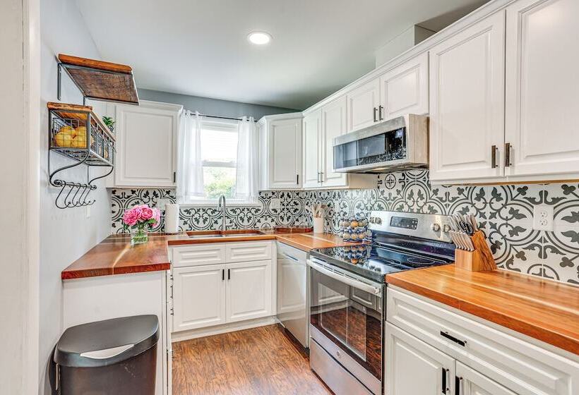 Updated Annville Retreat ~ 10 Mi To Hersheypark!