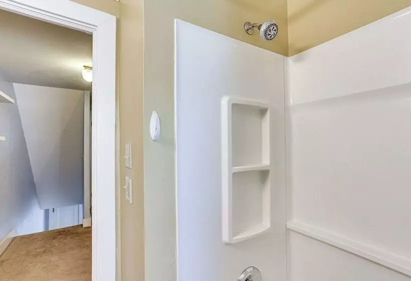 Updated Annville Retreat ~ 10 Mi To Hersheypark!