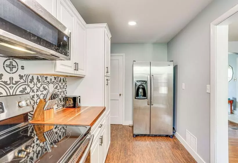 Updated Annville Retreat ~ 10 Mi To Hersheypark!