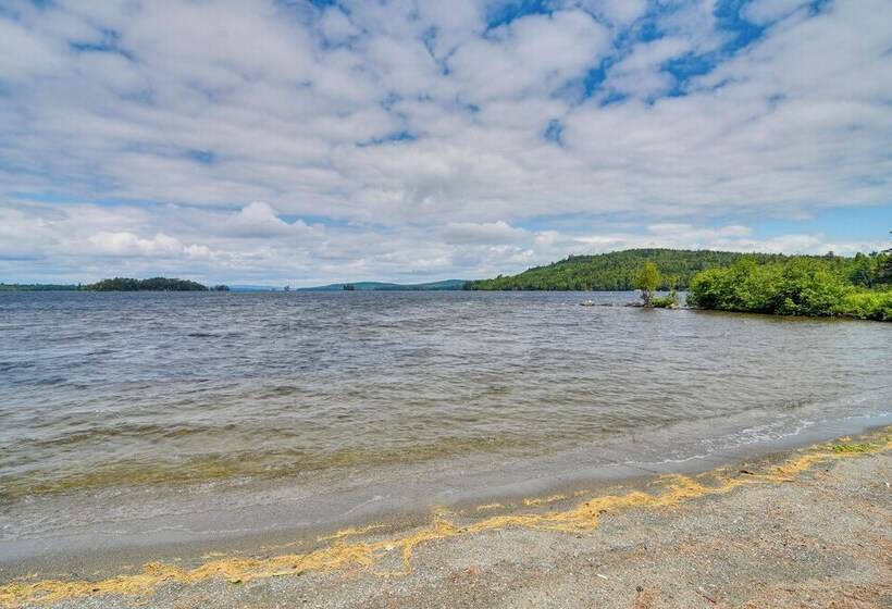 Woodsy Beaver Cove Cabin W/ Deck & Fire Pit!