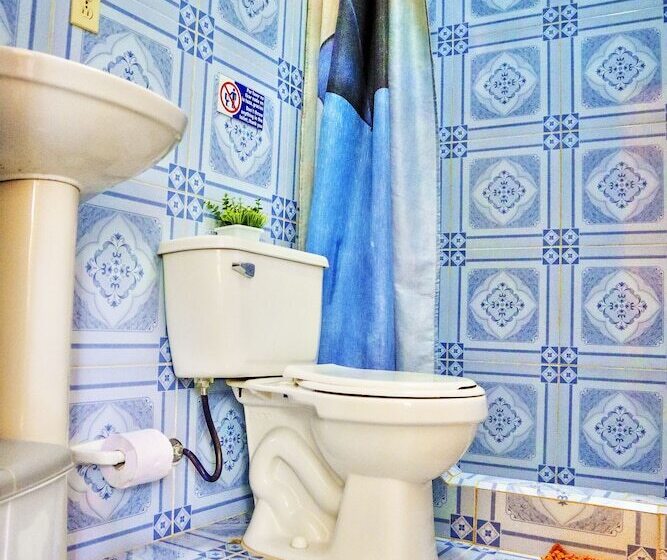 Aamiaismajoitus (B&B) Villa Tomasa