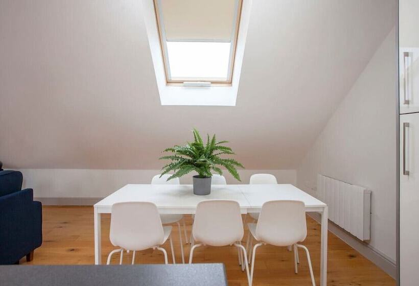 Higgihaus Cabot Mews Apart