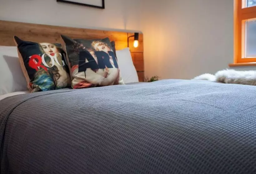 Higgihaus Cabot Mews Apart