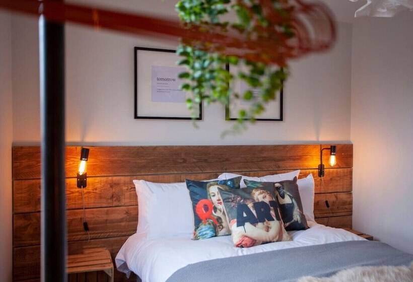 Higgihaus Cabot Mews Apart