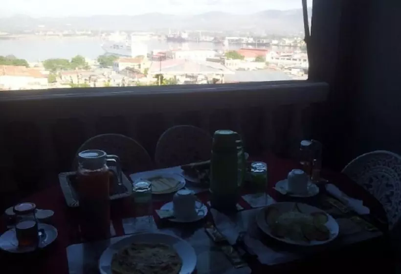 Hostal Paradiso