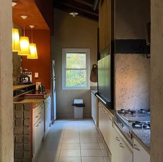 Hotelli Alto Chacras Cottage