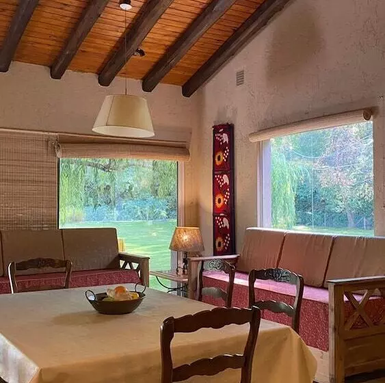 Hotelli Alto Chacras Cottage