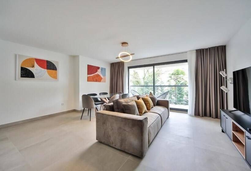 فندق Blue Night International 69