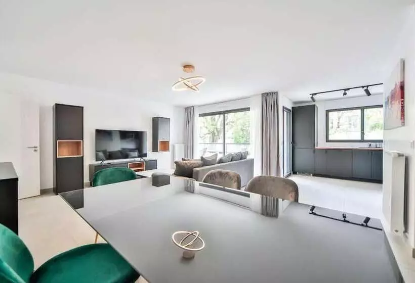 Hotelli Blue Night International 69