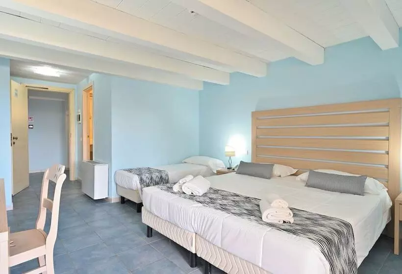 Hotelli Cala Della Torre