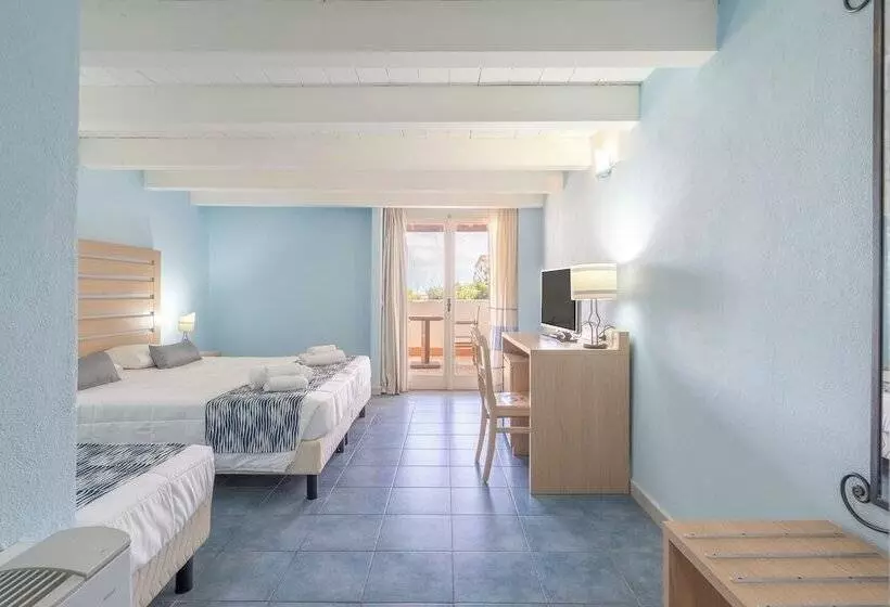 Hotelli Cala Della Torre