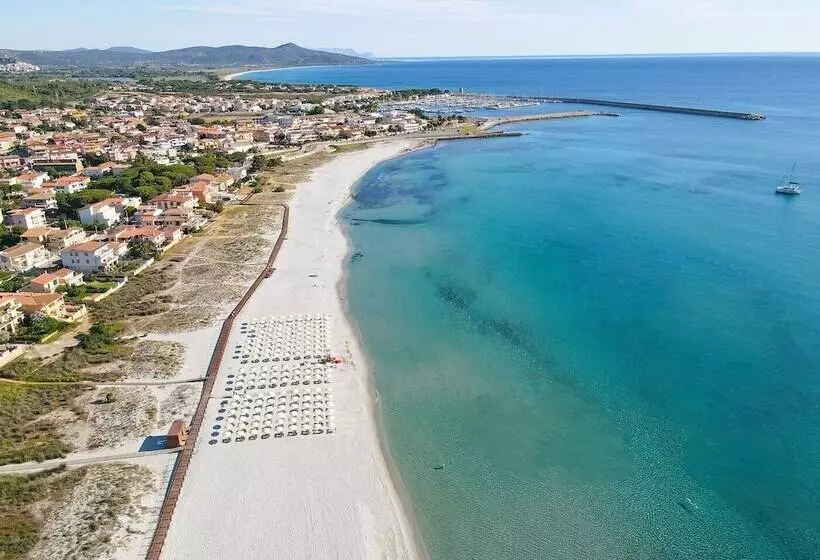 Hotelli Cala Della Torre