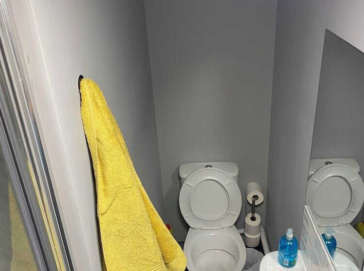 호텔 Gate Lodge   Private En Suite Rooms