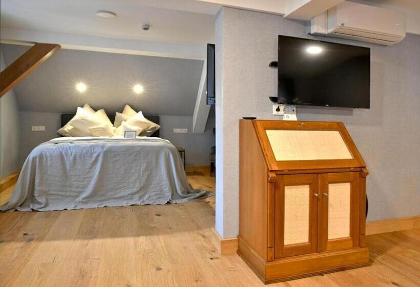 בית מלון כפרי Zum Löwen Herborn