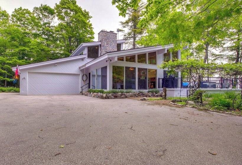 Modern Waterfront Home   1 Mi To Cave Point Park!