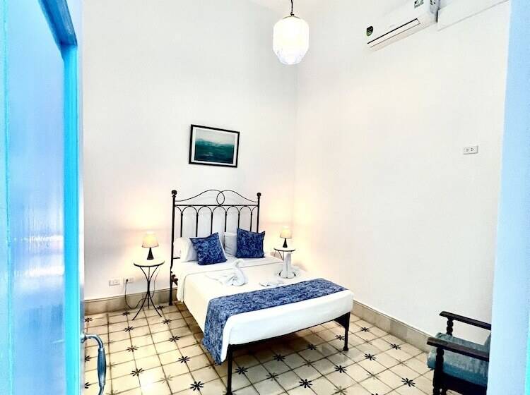 پانسیون Blancblue 1924