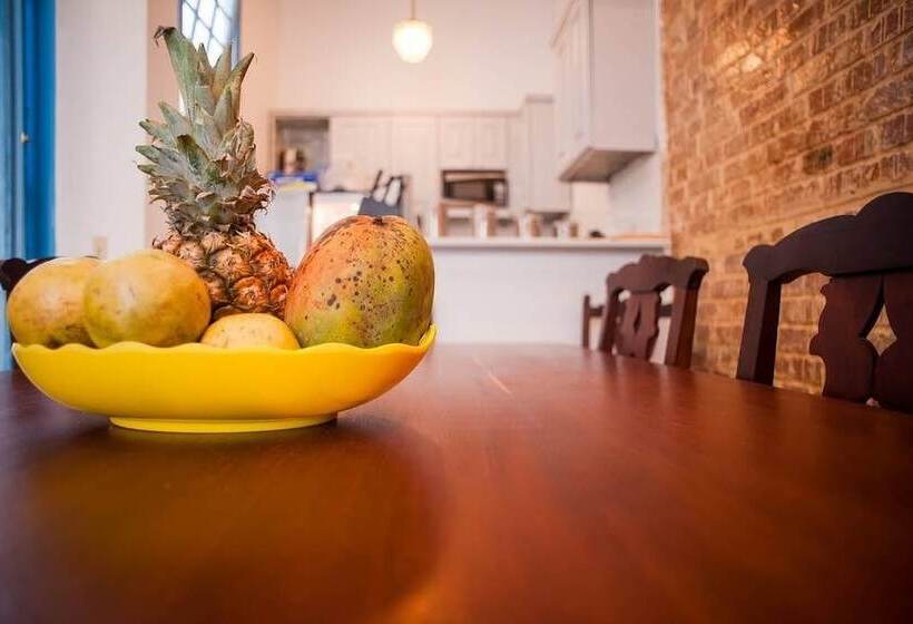 پانسیون Blancblue 1924