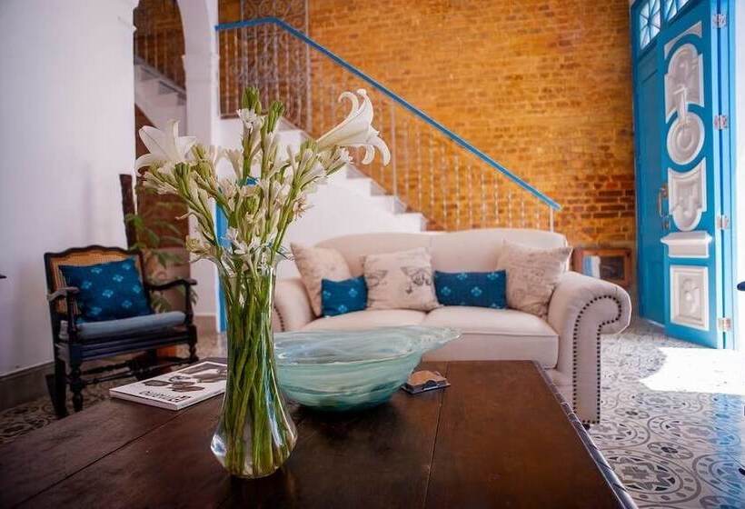 پانسیون Blancblue 1924