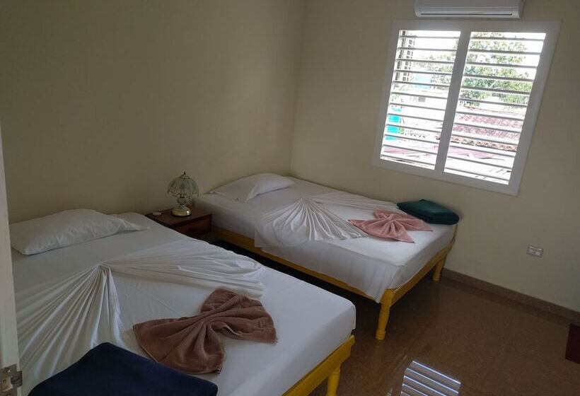 پانسیون Casa Carlos Valido