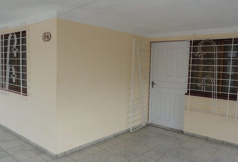 پانسیون Casa Hostal Bella Lago