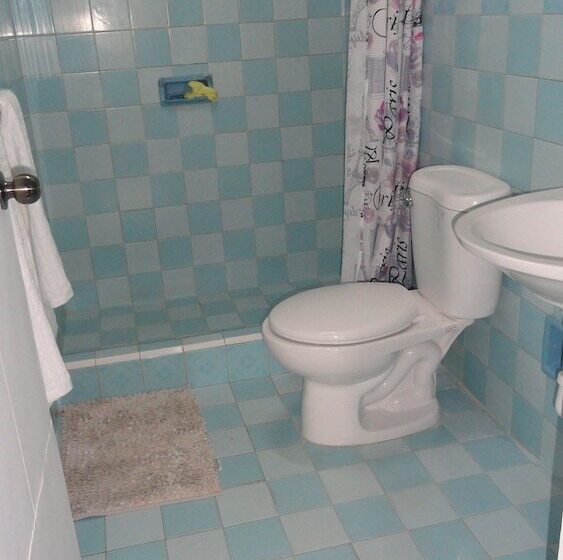 پانسیون Casa Hostal Bella Lago