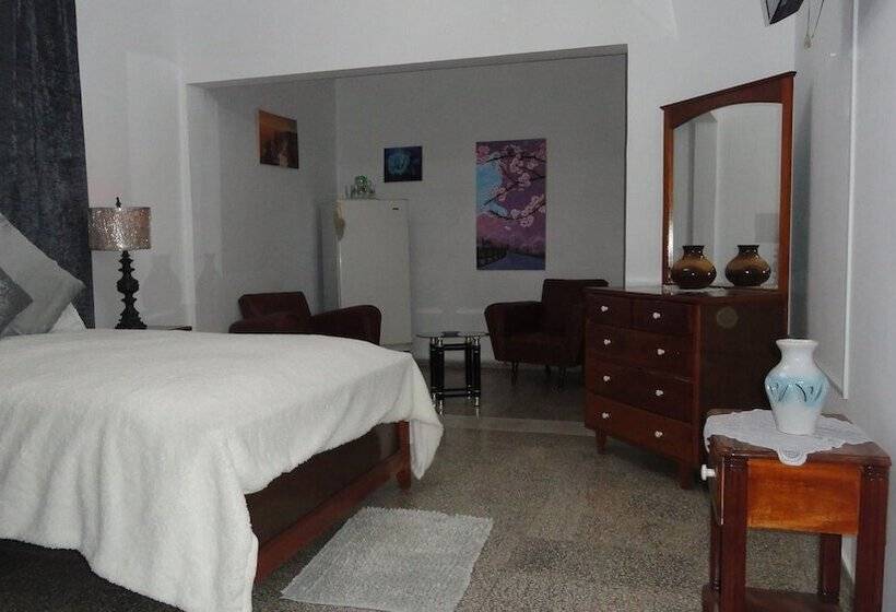 پانسیون Casa Hostal Bella Lago