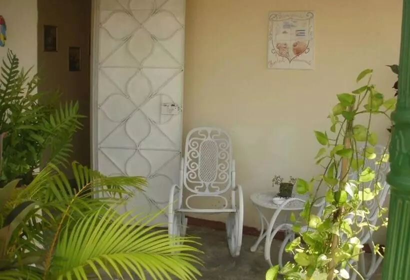 ペンション Hostal Carmencita, Carmen Gonzalez Fonseca