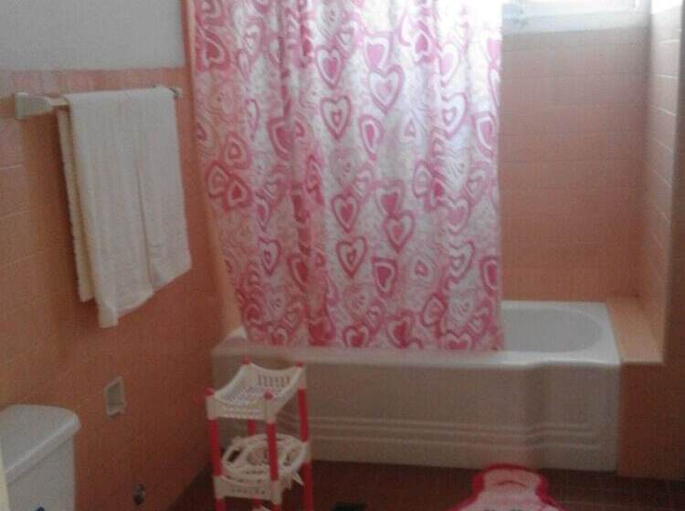 پانسیون Hostal Carmencita, Carmen Gonzalez Fonseca