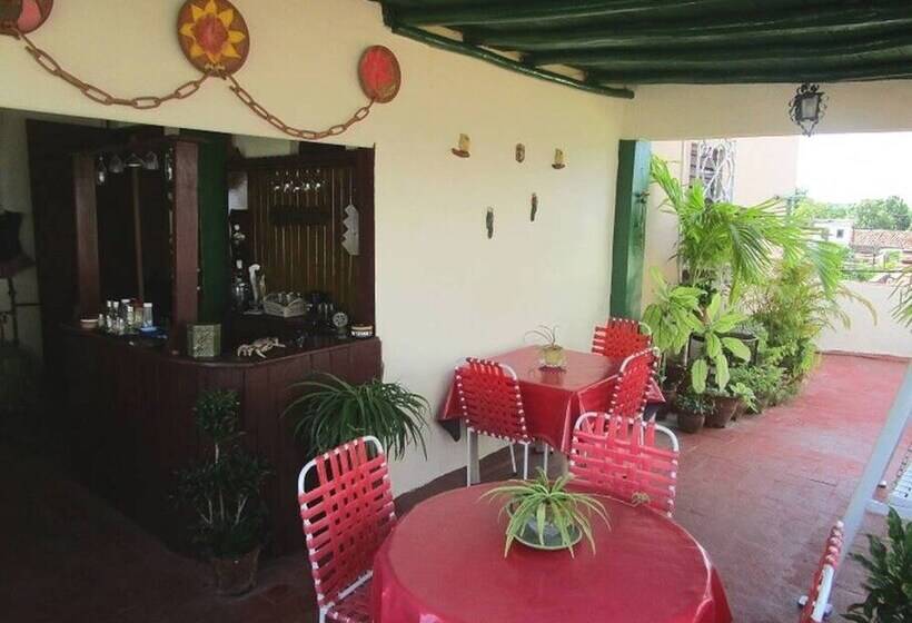 پانسیون Hostal Carmencita, Carmen Gonzalez Fonseca