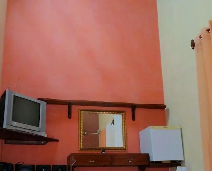 ペンション Hostal Chez Vous