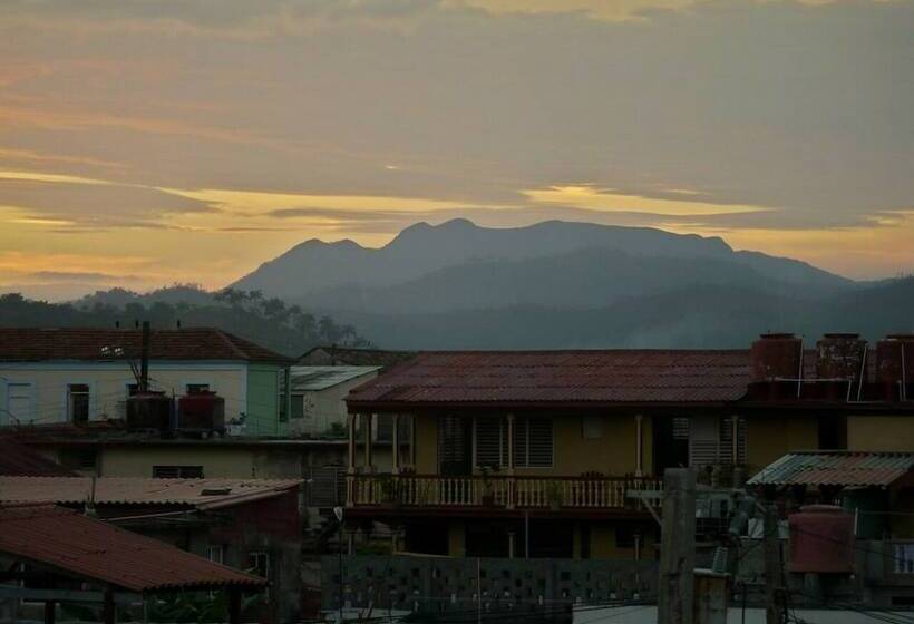 پانسیون Hostal Casa Nilson Baracoa