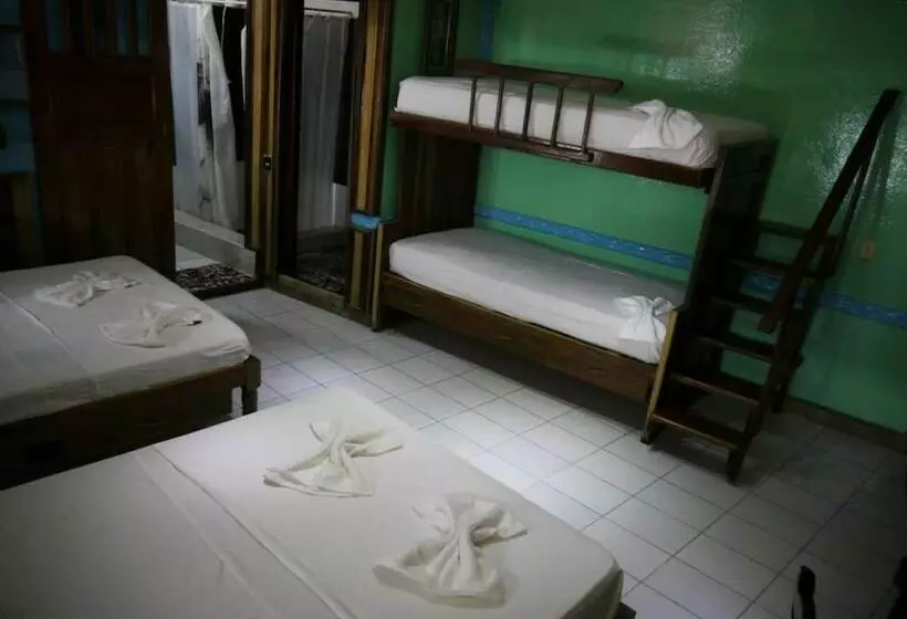 ペンション Hostal Casa Nilson  Baracoa