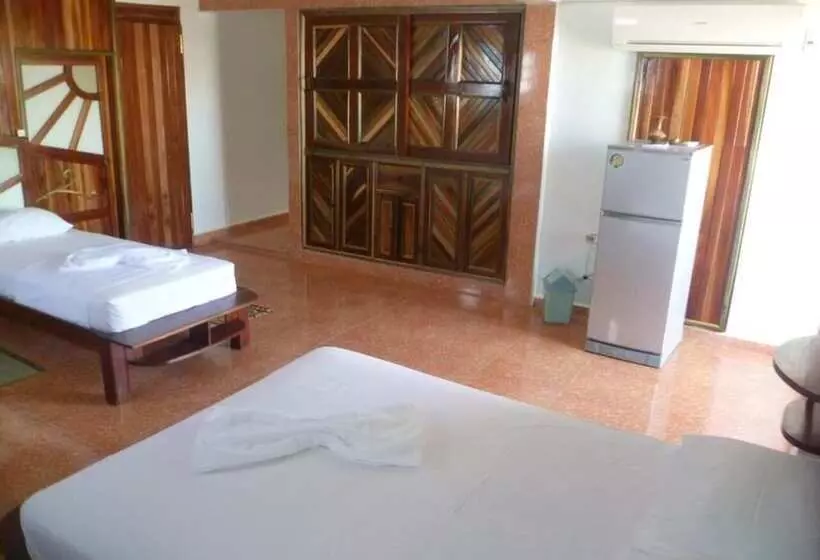 ペンション Hostal Casa Nilson  Baracoa