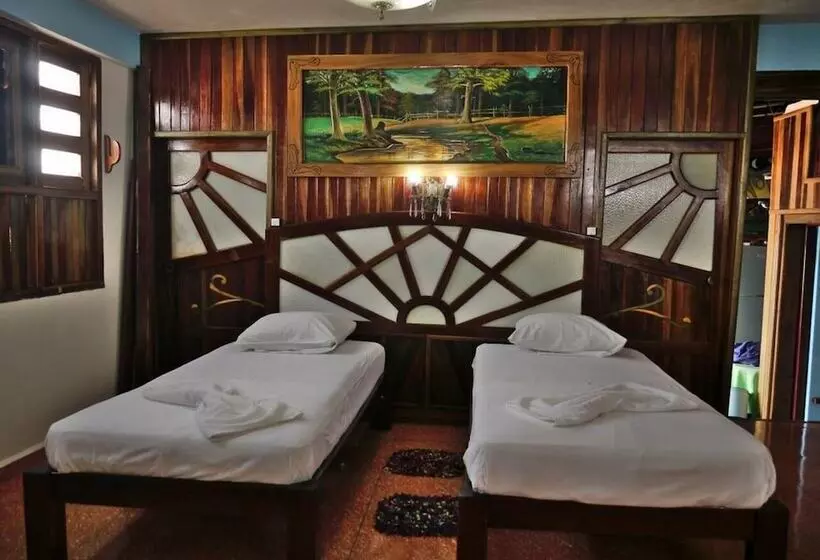 ペンション Hostal Casa Nilson  Baracoa