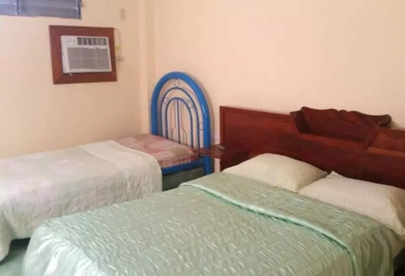 ペンション Hostal Sra Alina Escalante Santiago De Cuba
