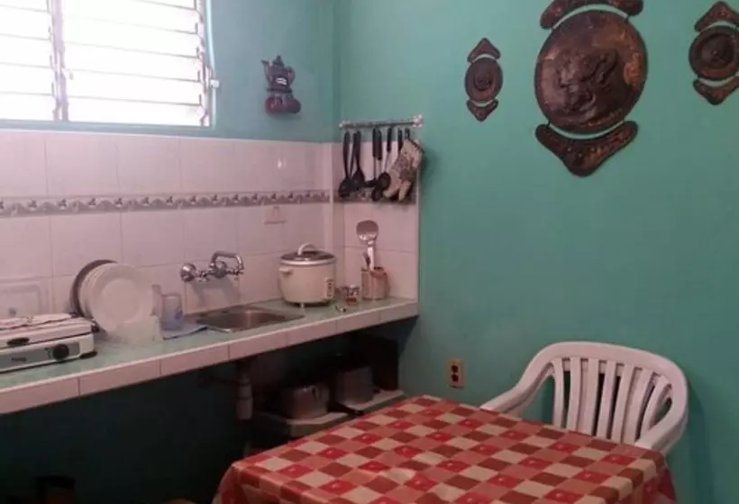 ペンション Hostal Sra Alina Escalante Santiago De Cuba