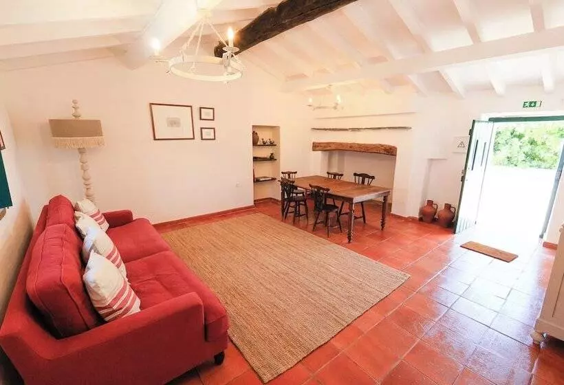 Majatalo Monte De Bordalos