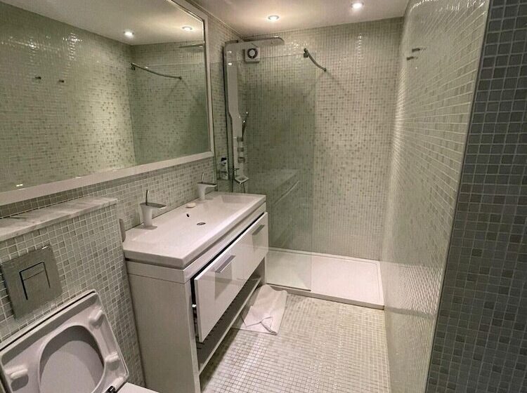 اقامتگاه Park Village Luxury House   Central London