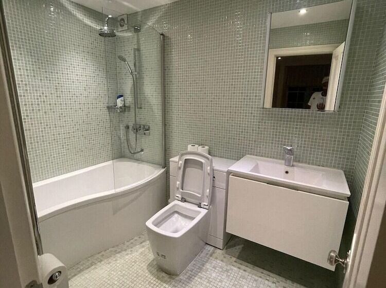 اقامتگاه Park Village Luxury House   Central London