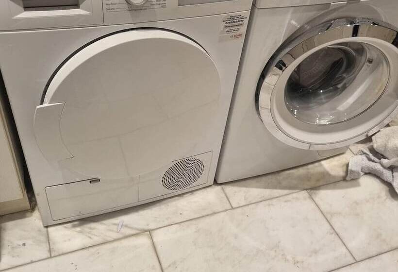 اقامتگاه Park Village Luxury House   Central London