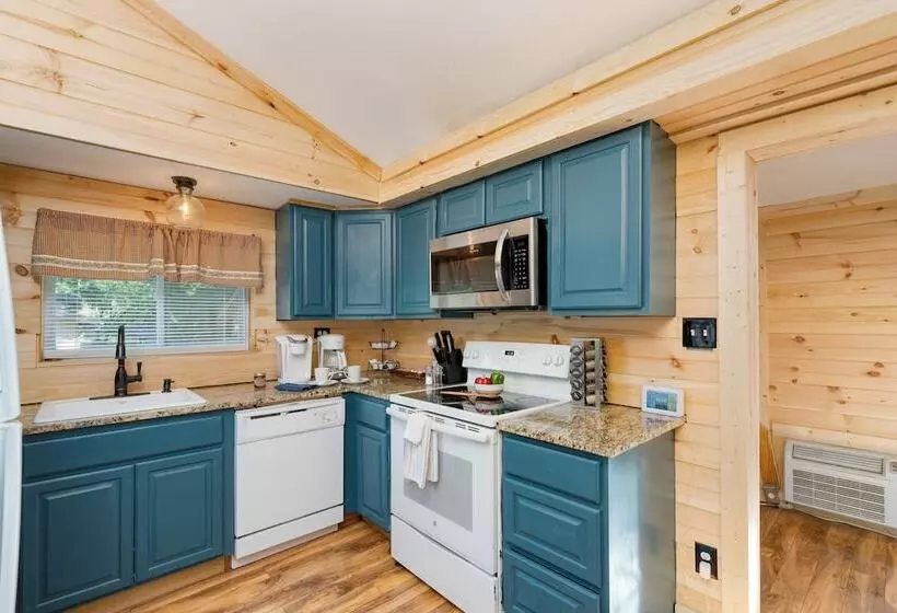 The Rustic Cottage By Avantstay Hot Tub, Fire Pit, Pool Table 5mins To Town