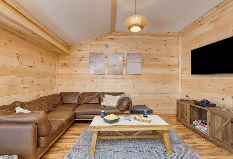 The Rustic Cottage By Avantstay Hot Tub, Fire Pit, Pool Table 5mins To Town