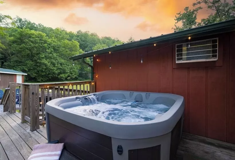 The Rustic Cottage By Avantstay Hot Tub, Fire Pit, Pool Table 5mins To Town