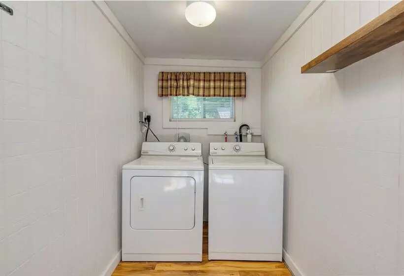 The Rustic Cottage By Avantstay Hot Tub, Fire Pit, Pool Table 5mins To Town