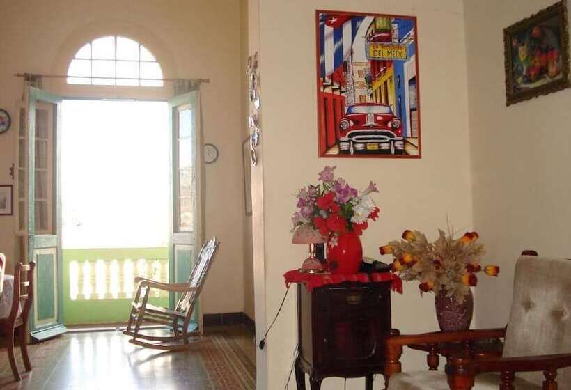 تختخواب و صبحانه Sarita Rooms