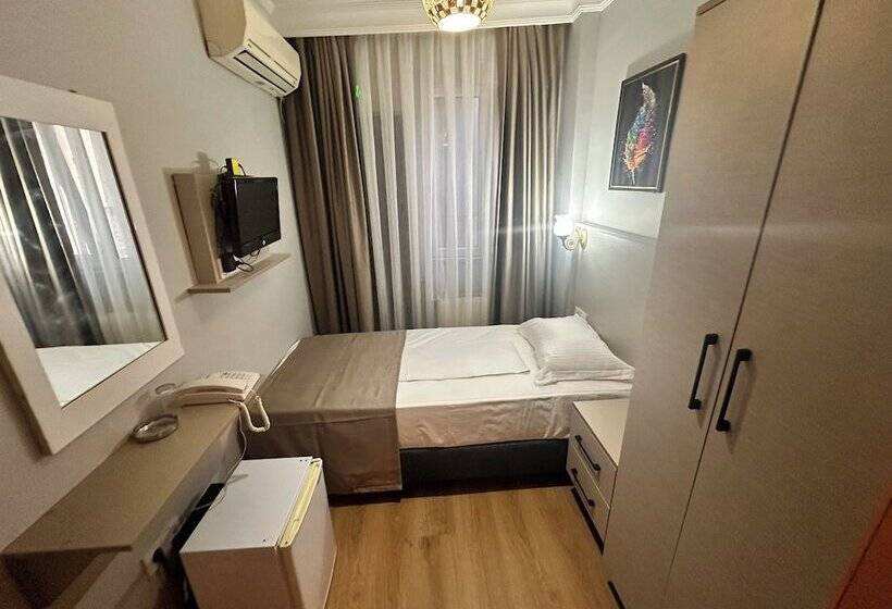 Hotel Crowned Exclusive