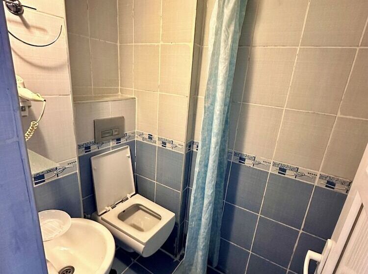 Hotel Crowned Exclusive