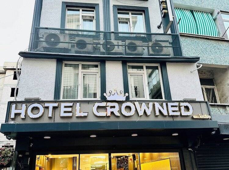 Hotel Crowned Exclusive