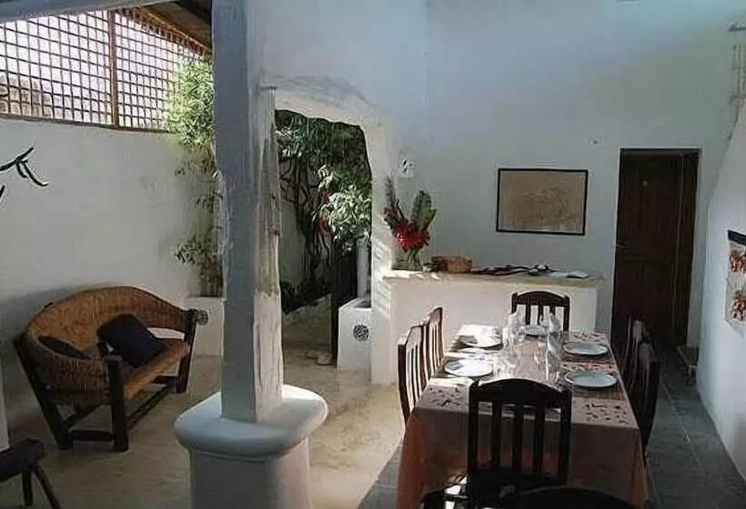 هتل Posada Guaripete