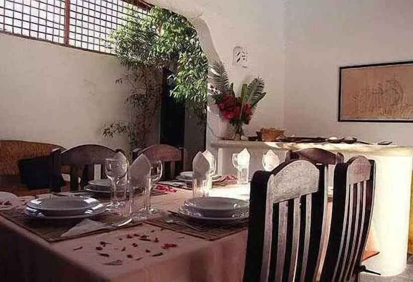 هتل Posada Guaripete